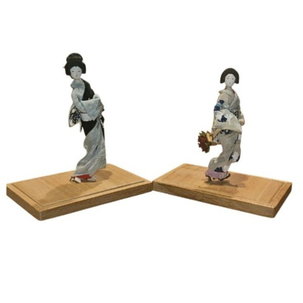 Japanese Oyama Geisha Dolls Pair Vintage Showa Era Kimono Signed Japan wood base